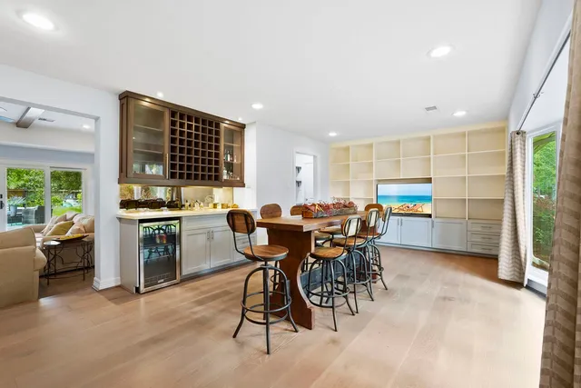 $385,000 | 5907 Beaudry Drive, Houston, TX 77035