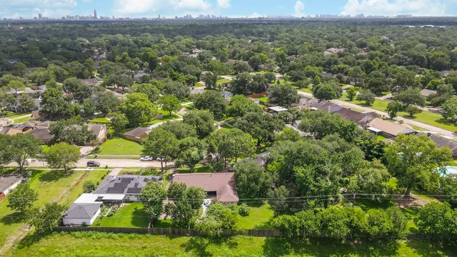 $385,000 | 5907 Beaudry Drive, Houston, TX 77035
