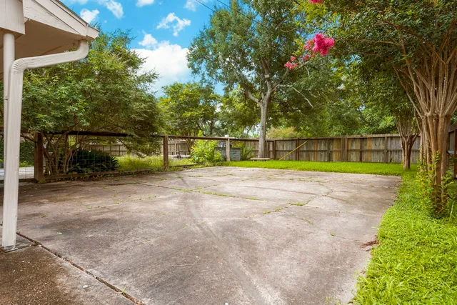 $385,000 | 5907 Beaudry Drive, Houston, TX 77035