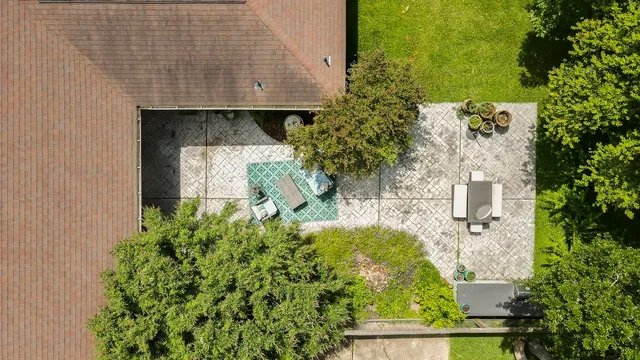 $385,000 | 5907 Beaudry Drive, Houston, TX 77035