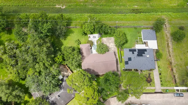 $385,000 | 5907 Beaudry Drive, Houston, TX 77035