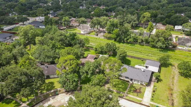 $385,000 | 5907 Beaudry Drive, Houston, TX 77035