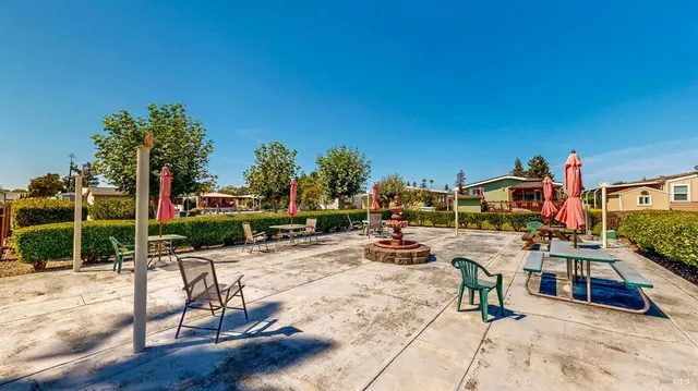 $174,900 | 4 Estrella Drive, Santa Rosa, CA 95403