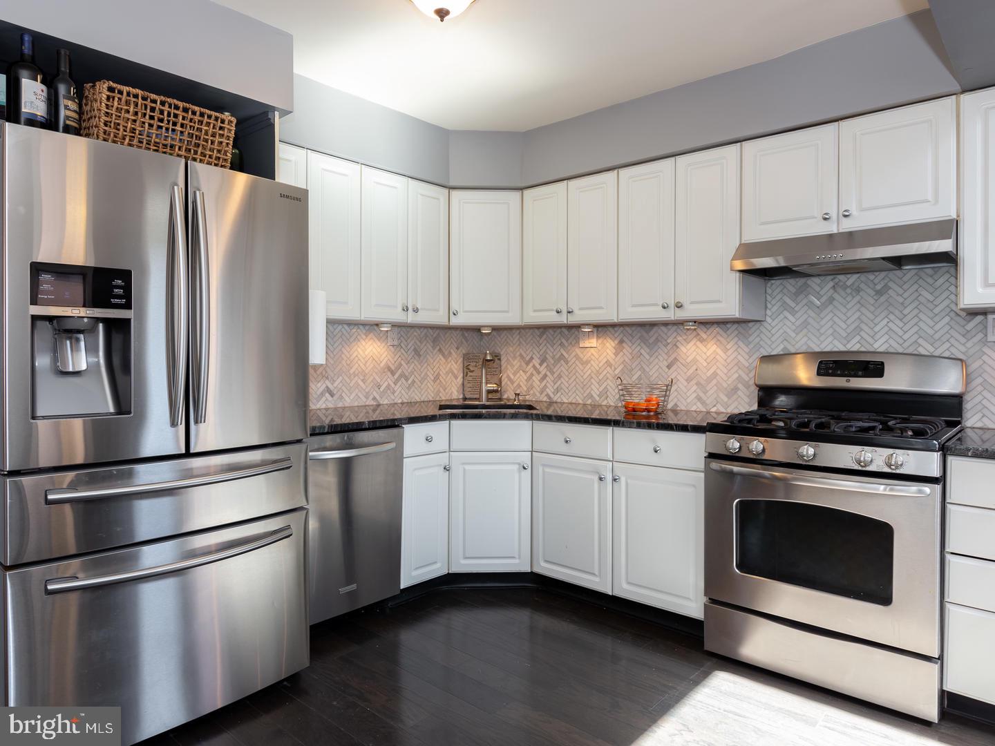 35 Cambridge Road Broomall, PA 19008 - Photo 12 of 37 Kitchen