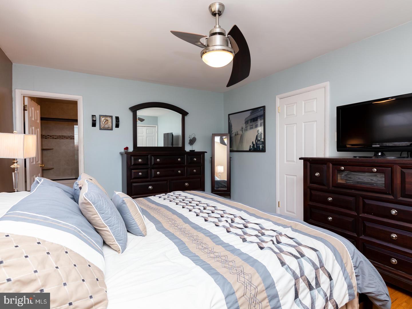 35 Cambridge Road Broomall, PA 19008 - Photo 20 of 37 Master Bedroom