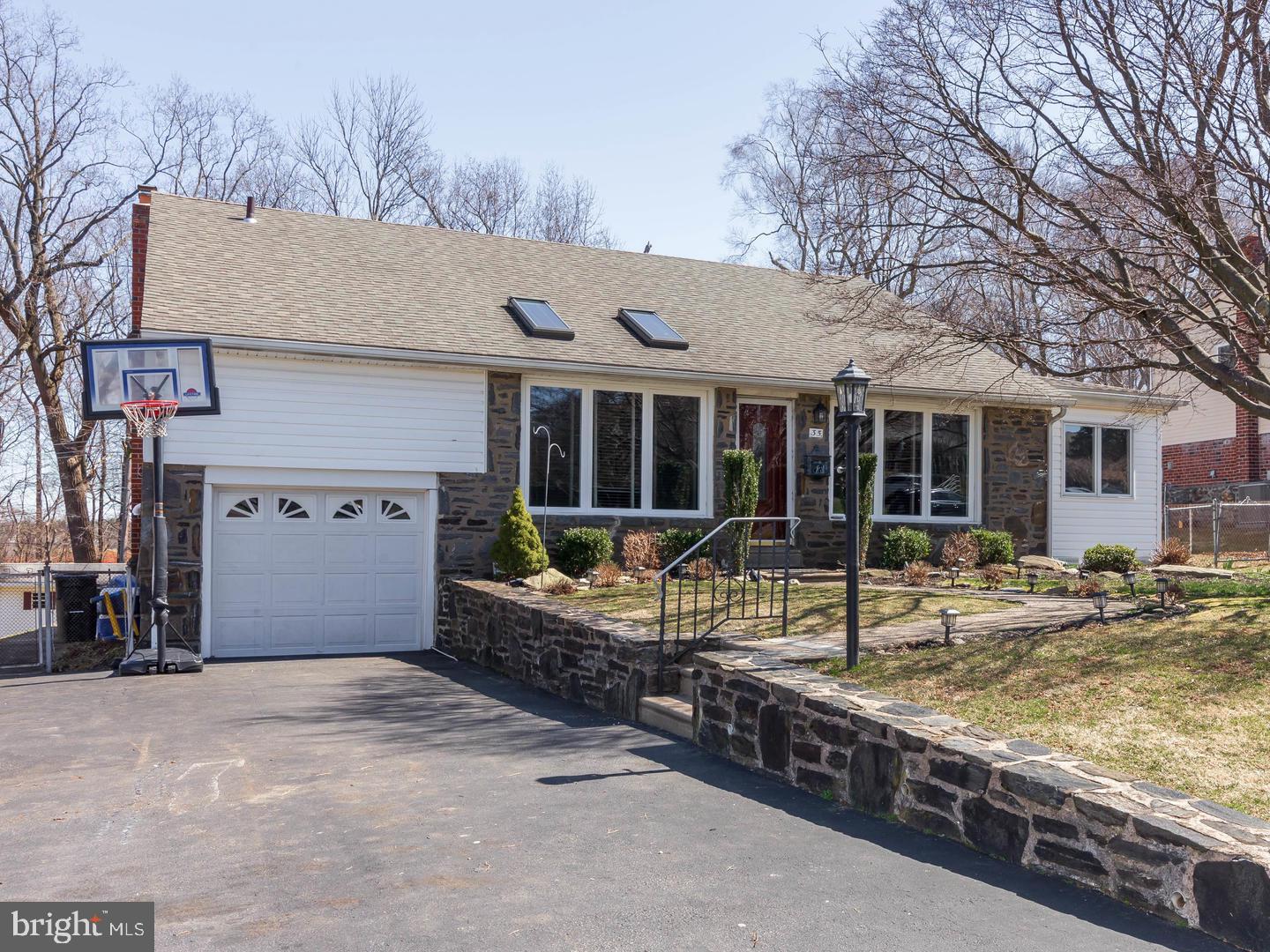 35 Cambridge Road Broomall, PA 19008 - Photo 3 of 37 Exterior Front