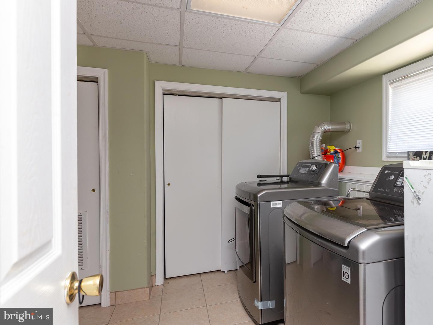 35 Cambridge Road Broomall, PA 19008 - Photo 33 of 37 Laundry Room