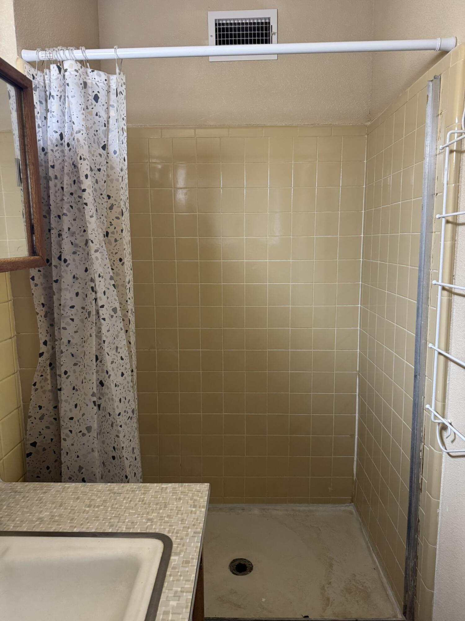 2732 66th Street Lubbock, TX 79413 - Photo 11 of 22 IMG_0271