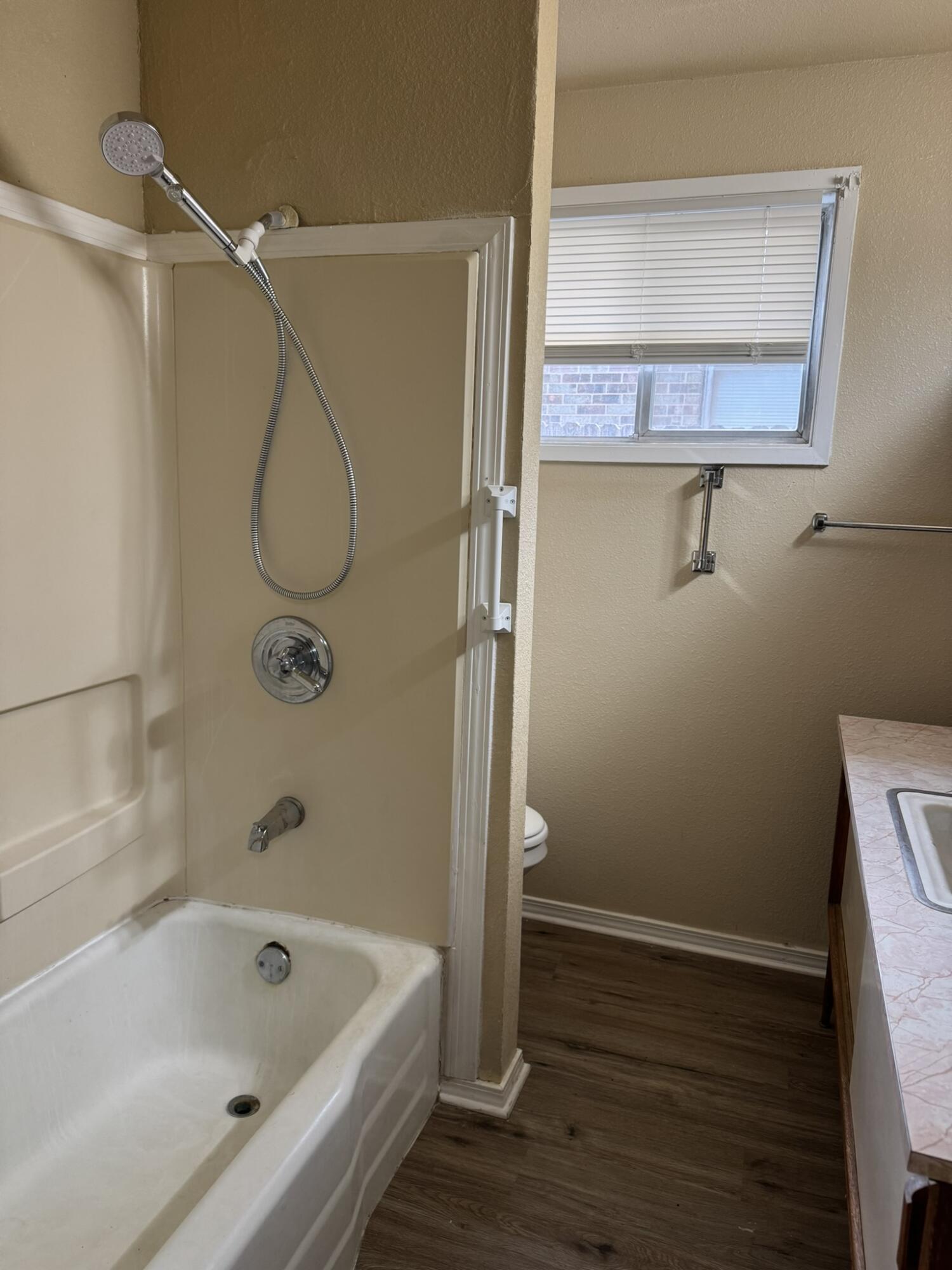 2732 66th Street Lubbock, TX 79413 - Photo 17 of 22 IMG_0238