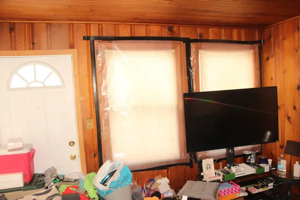 $179,999 | 13427 Pembroke Avenue, Detroit, MI 48235