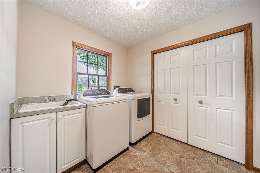 472 Miner Road Highland Heights, OH 44143 - Photo 14 of 35