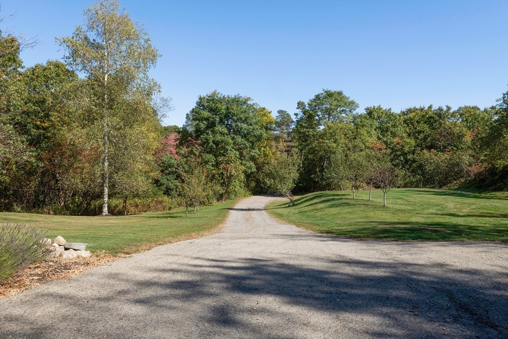 29 Heartbreak Road Ipswich, MA 01938 - Photo 2 of 37