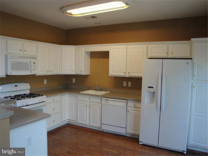 36 York Road West Windsor, NJ 08550 - Photo 3 of 20 Kitchen