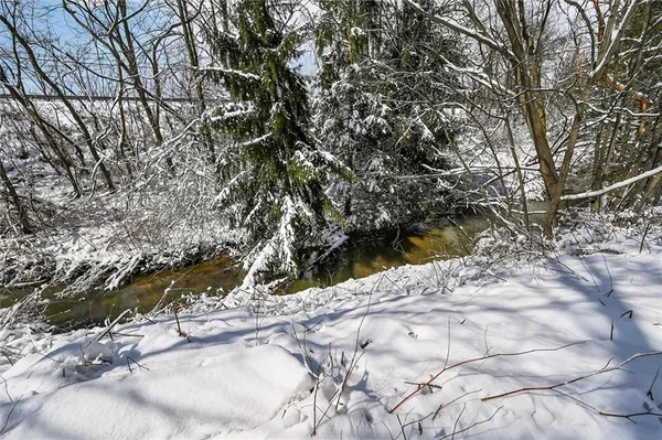 $160,000 | 793 Evergreen Road, Leechburg, PA 15656