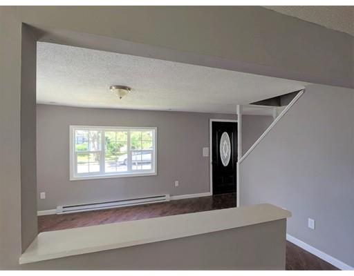 77 Haskin Street Springfield, MA 01109 - Photo 6 of 18