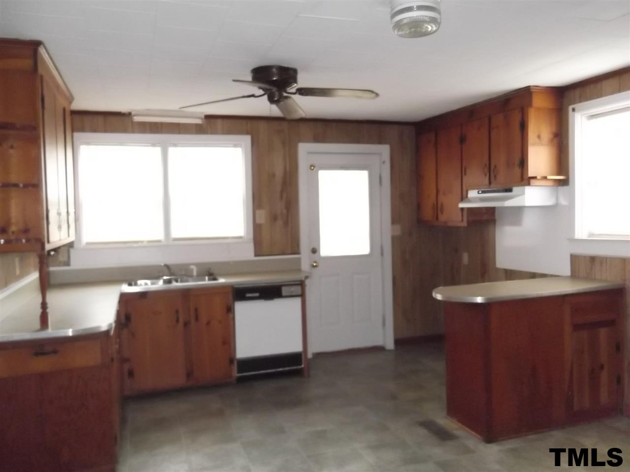 1260 Pointer Street Roxboro, NC 27573 - Photo 4 of 13