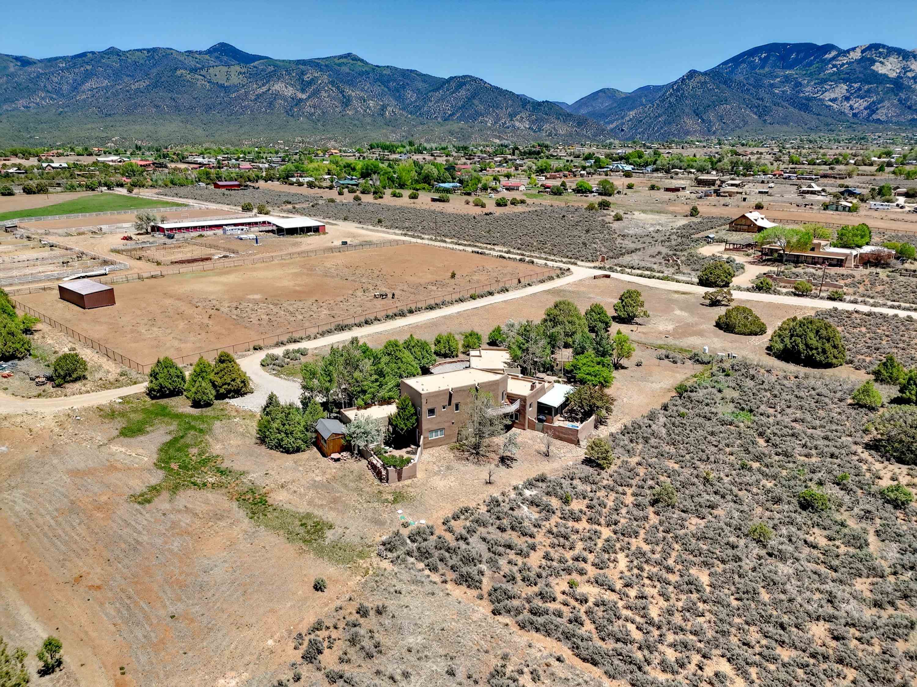 36 Mariposa Road Arroyo Seco, NM 87529 - Photo 48 of 49 Gallery Image 48