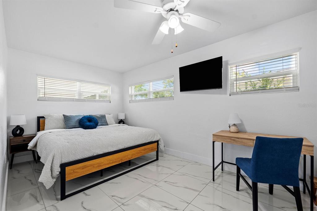 3011 West Douglas Street Tampa, FL 33607 - Photo 14 of 30