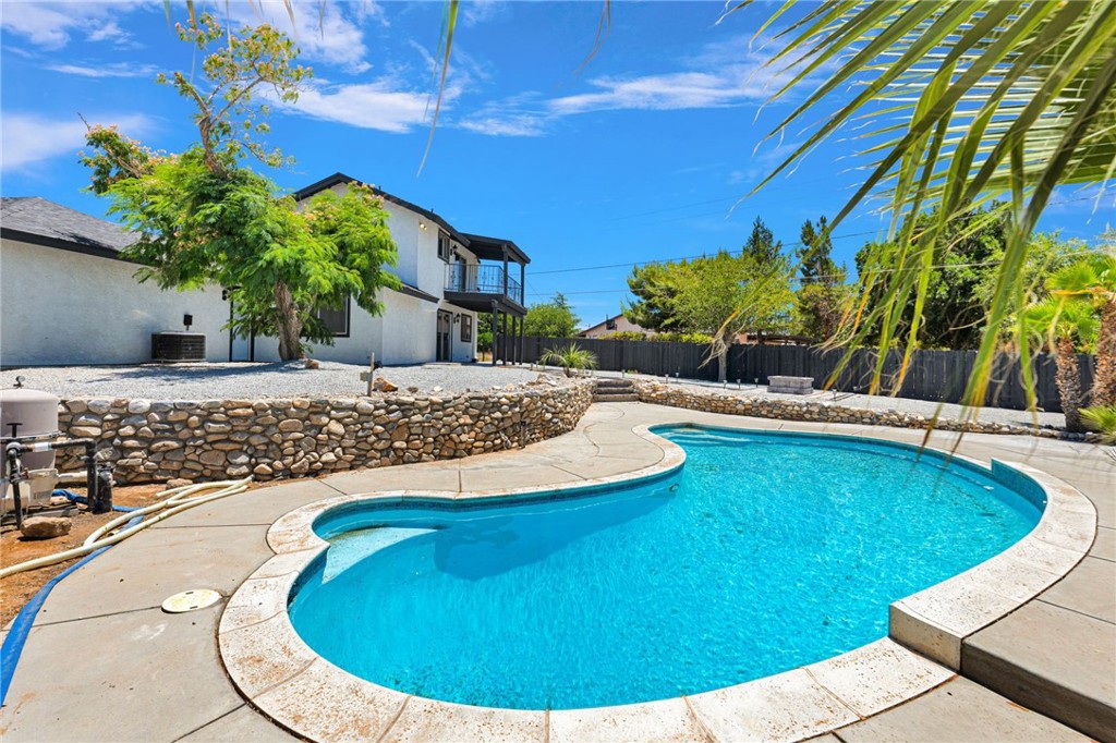 14204 Tehachapi Road Apple Valley, CA 92307 - Photo 46 of 72