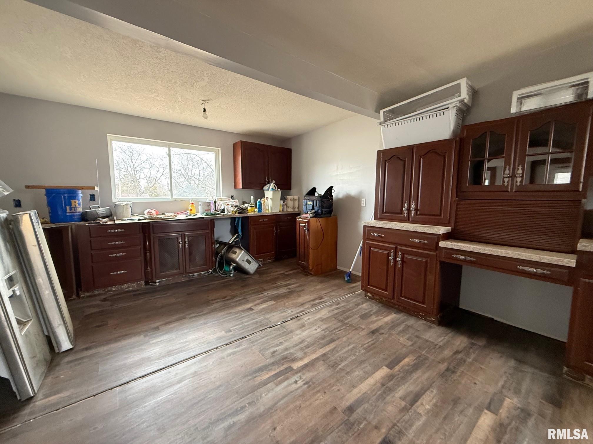 305 West Market Street Table Grove, IL 61482 - Photo 3 of 11