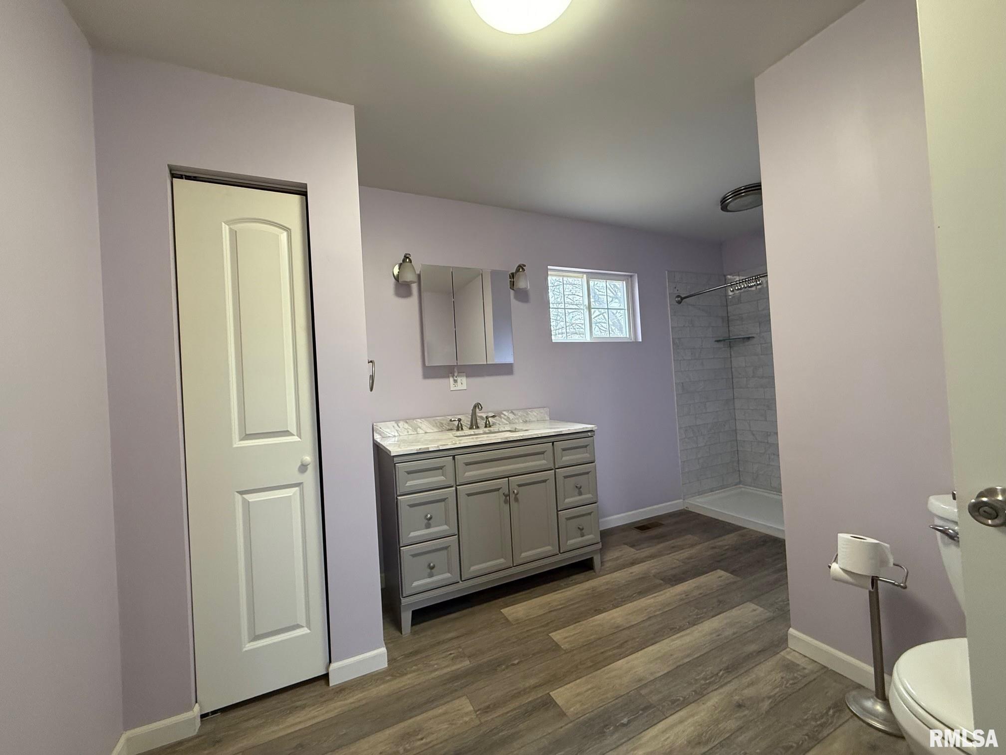 305 West Market Street Table Grove, IL 61482 - Photo 6 of 11