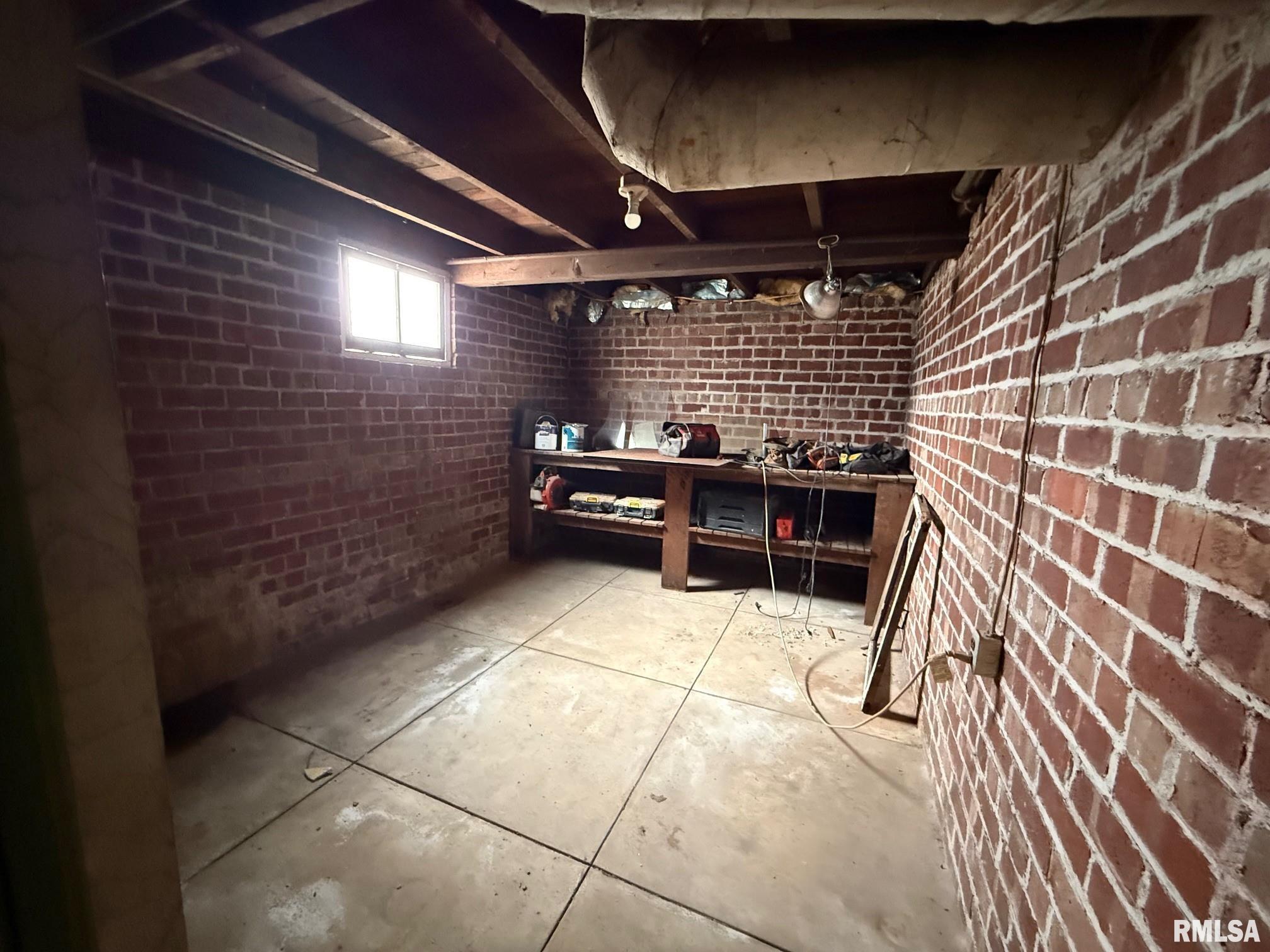 305 West Market Street Table Grove, IL 61482 - Photo 10 of 11