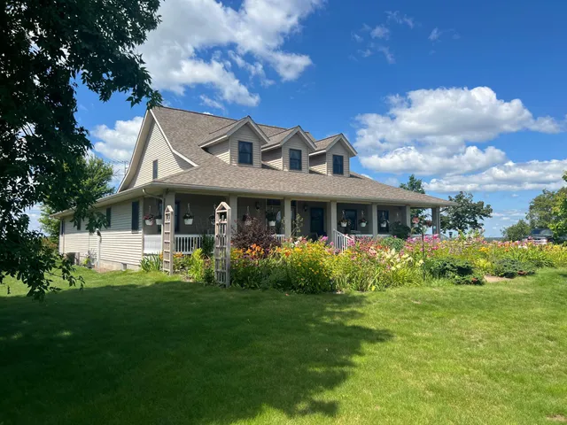 $674,500 | 23685 County Rd H, Shell Lake, WI 54871