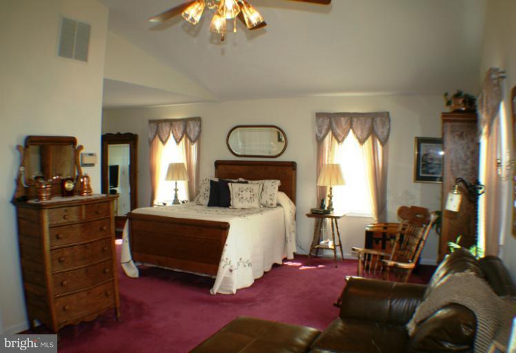8916 Dollyhyde Road Union Bridge, MD 21791 - Photo 18 of 24 Bedroom (Master)