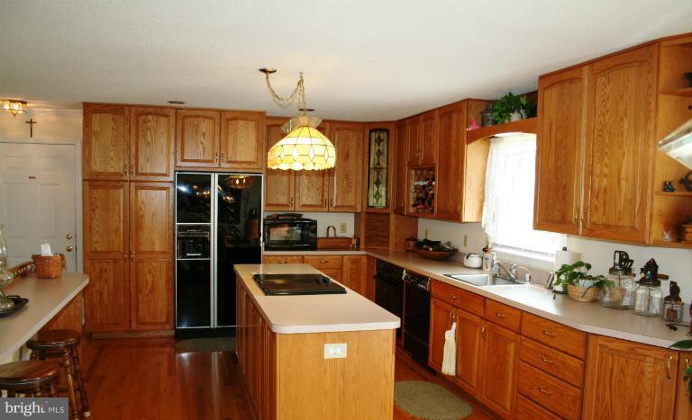 8916 Dollyhyde Road Union Bridge, MD 21791 - Photo 3 of 24 Kitchen
