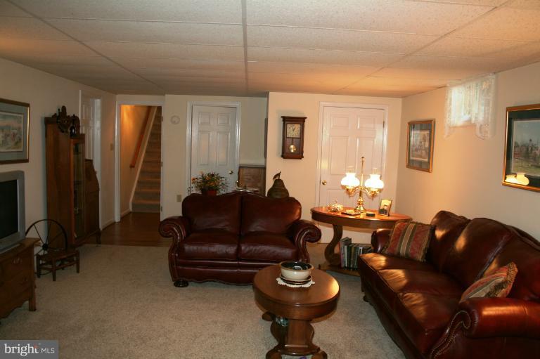 8916 Dollyhyde Road Union Bridge, MD 21791 - Photo 5 of 24 Family Room