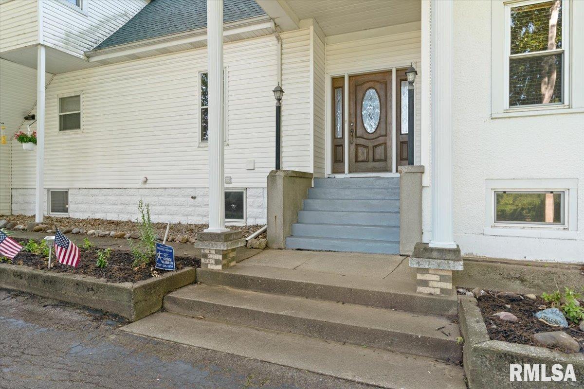 220 Mayden Avenue Springfield, IL 62707 - Photo 3 of 45