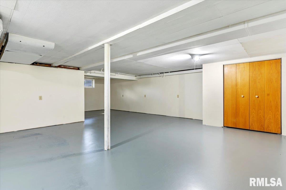 220 Mayden Avenue Springfield, IL 62707 - Photo 34 of 45