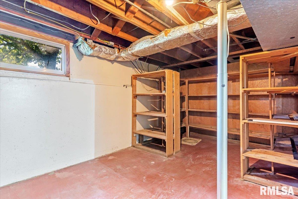 220 Mayden Avenue Springfield, IL 62707 - Photo 37 of 45