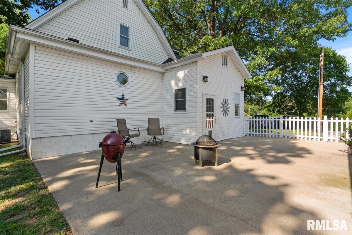 220 Mayden Avenue Springfield, IL 62707 - Photo 43 of 45