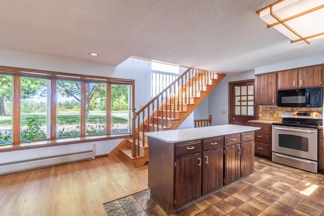 $1,400,000 | 586 Old Coach Road, Lyndon, VT 05851