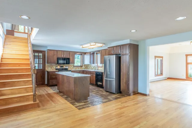 $1,400,000 | 586 Old Coach Road, Lyndon, VT 05851