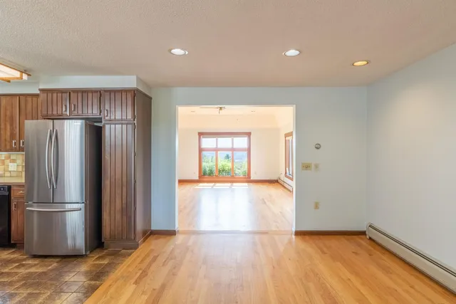 $1,400,000 | 586 Old Coach Road, Lyndon, VT 05851