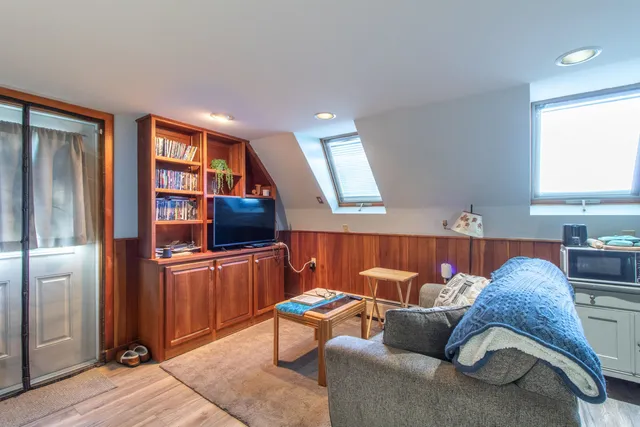 $1,400,000 | 586 Old Coach Road, Lyndon, VT 05851