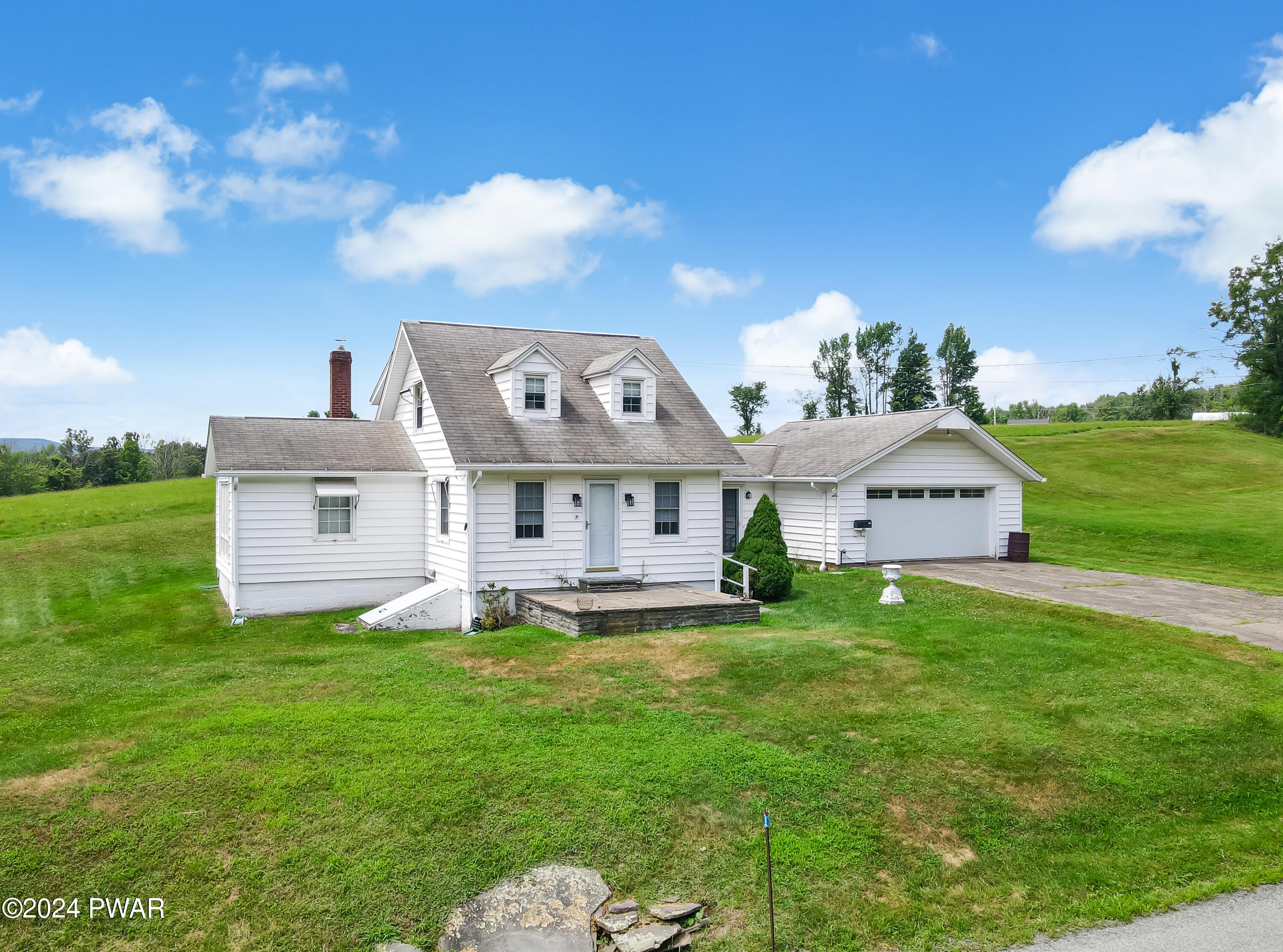 1262 Beech Grove Road Prompton, PA 18456 - Photo 5 of 48