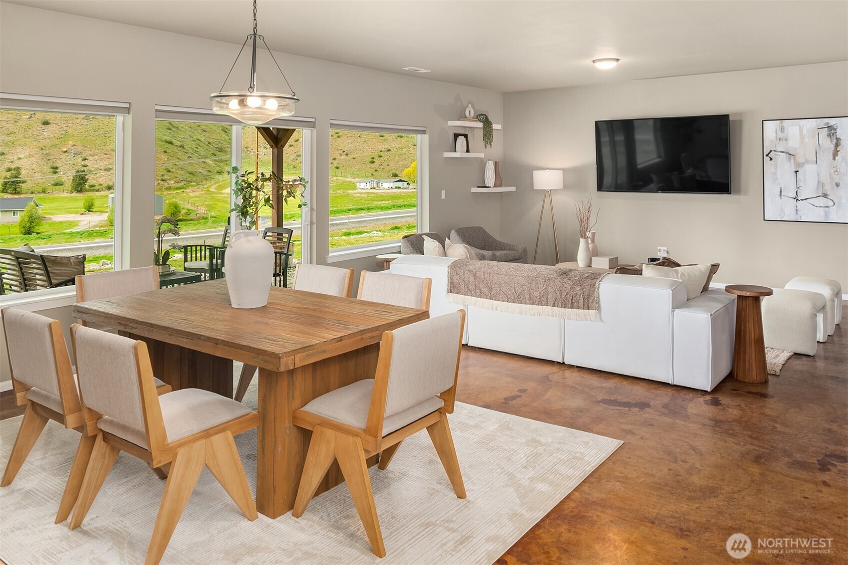 24 Mackenzie Way Chelan, WA 98816 - Photo 10 of 35 Gallery Image 10