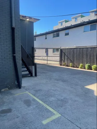 $750 | 4815 Live Oak Street, Unit 3, Dallas, TX 75204