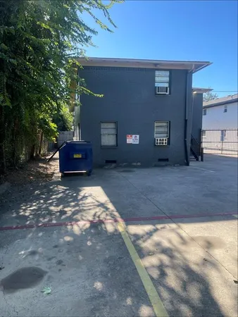 $750 | 4815 Live Oak Street, Unit 3, Dallas, TX 75204