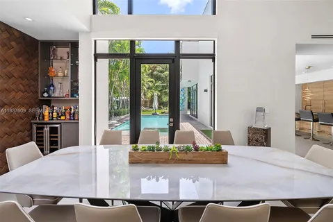 $4,600,000 | 7621 Southwest 59th Court, South Miami, FL 33143