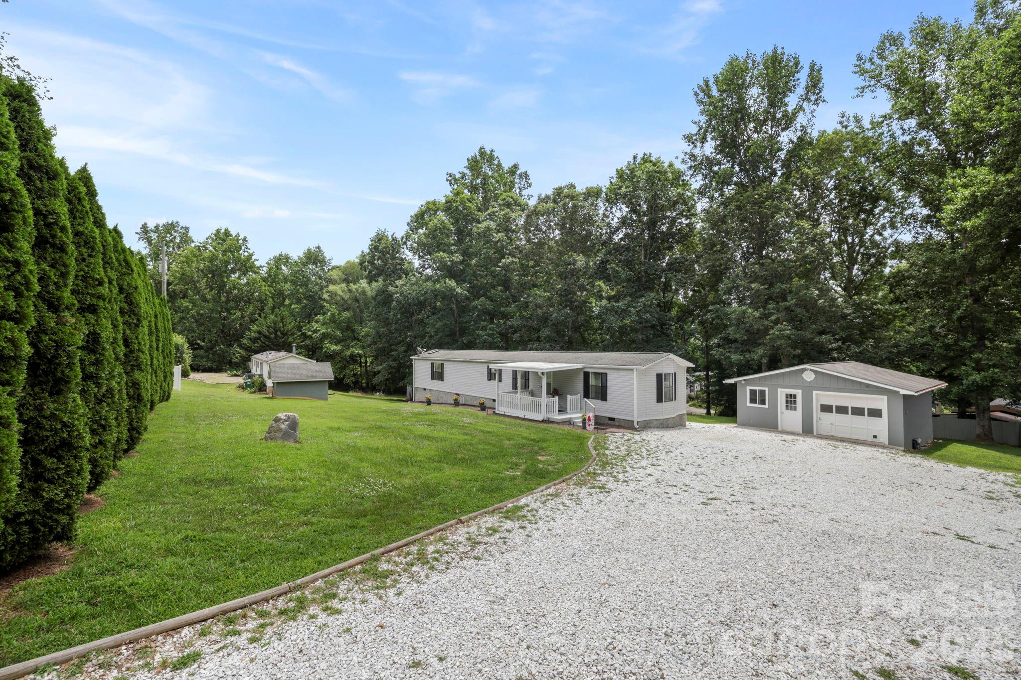 229 Concord Road Asheville, NC 28803 - Photo 4 of 41