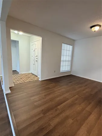 $1,950 | 7223 Fuller Circle, Fort Worth, TX 76133