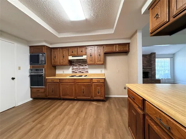 $1,950 | 7223 Fuller Circle, Fort Worth, TX 76133