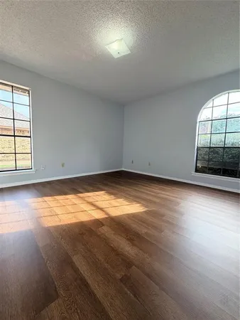$1,950 | 7223 Fuller Circle, Fort Worth, TX 76133
