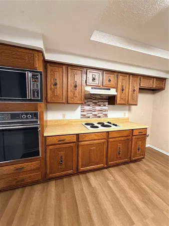 $1,950 | 7223 Fuller Circle, Fort Worth, TX 76133