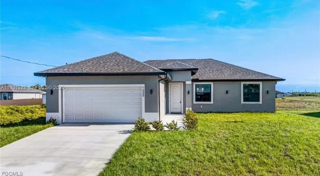 $349,900 | 8106 Olive Court, LaBelle, FL 33935