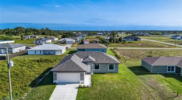 $349,900 | 8106 Olive Court, LaBelle, FL 33935